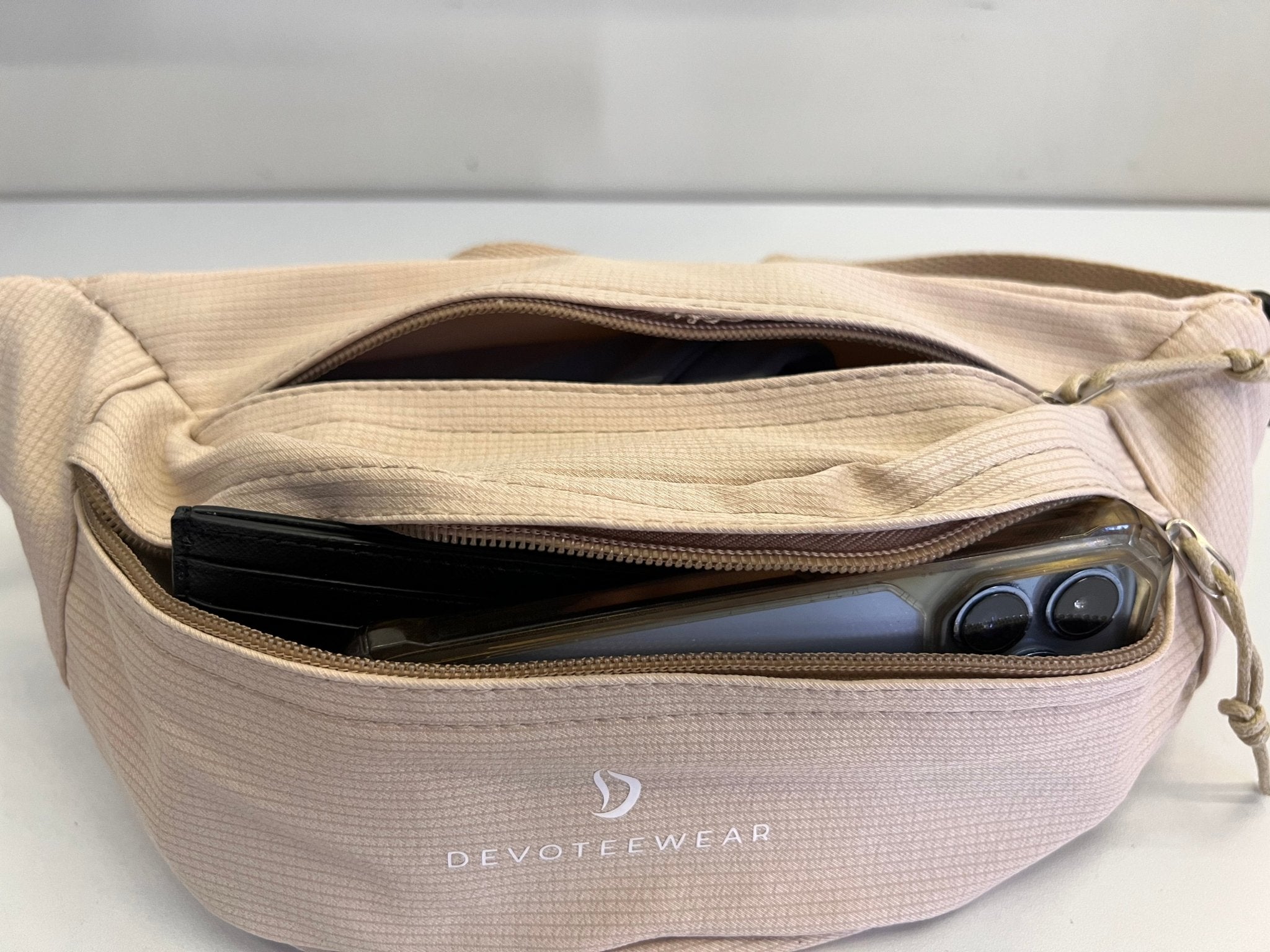 Compact Dual-Pocket Fanny Pack